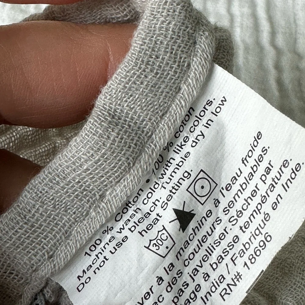 Gray and White Gauze Cotton Guest Towels